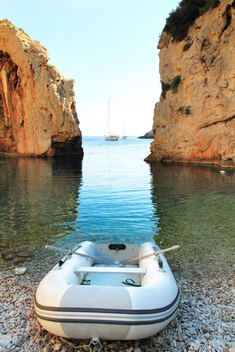 Holiday Home (139-2) House in Vis