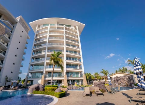 Diamante del Sol Ocean front, Jaco Paradise CR Apartment hotel in Jaco