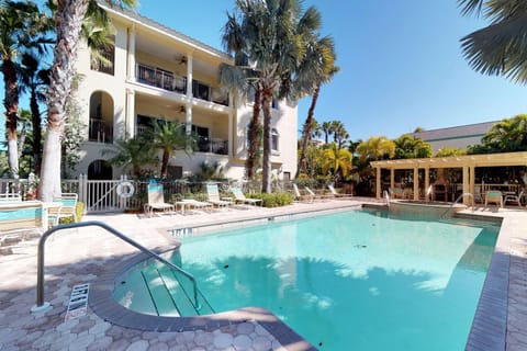 La Casa Karen Apartment in Holmes Beach