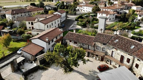 Property building, Day, Neighbourhood, Bird's eye view, Inner courtyard view