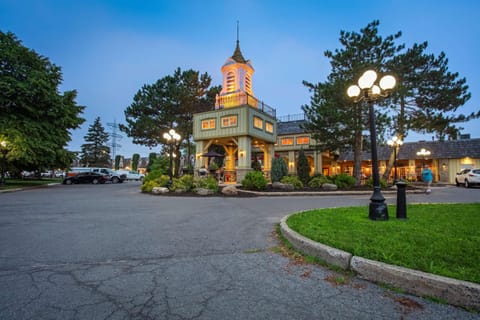 Property building, Facade/entrance, On site