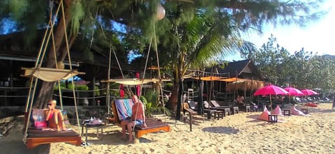 The Beach Cafe Bed and Breakfast in Koh Chang Tai