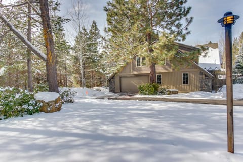 18 Aquila Lodge House in Sunriver