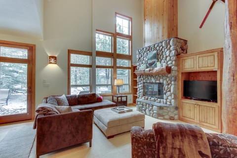 18 Aquila Lodge House in Sunriver