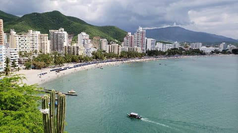 Property building, Neighbourhood, Natural landscape, Beach, Mountain view, Sea view