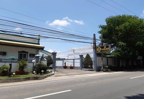 SM Travelodge Inn in Batangas