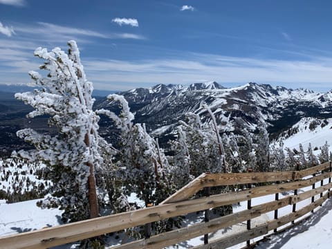 Mountainback #79, Loft, Den Casa in Mammoth Lakes