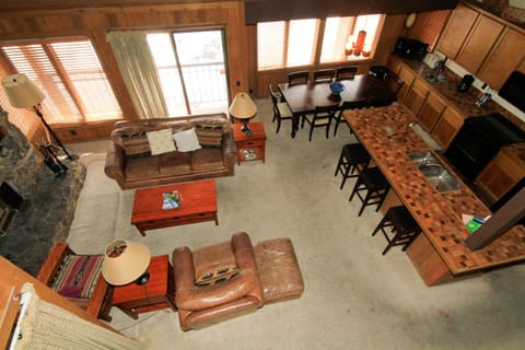 Mountainback #40, Loft, Corner Casa in Mammoth Lakes