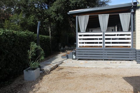 Mobile Home CICIBELA Campeggio /
resort per camper in Biograd na Moru