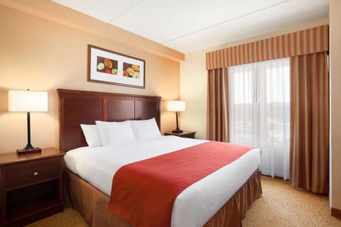 Country Inn & Suites by Radisson, Lexington Park (Patuxent River Naval Air Station), MD Hôtel in California