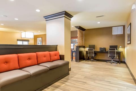 Comfort Suites Hotel in Caseyville