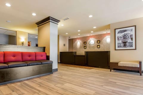 Comfort Suites Hotel in Caseyville