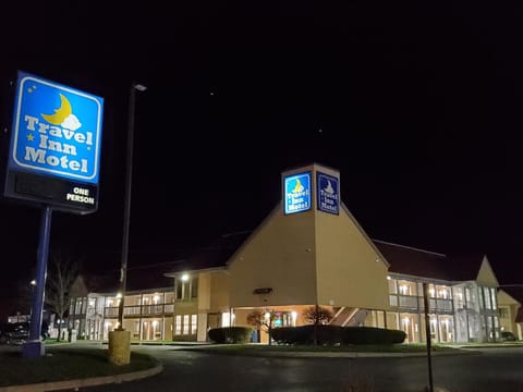 Travel Inn Motel Motel in Hartford