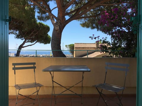Jardins du Port Les Issambres - Meublé de Tourisme - Front de mer - Clim Casa in Sainte-Maxime