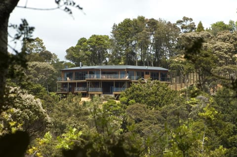 The Sanctuary at Bay of Islands Nature lodge in Northland