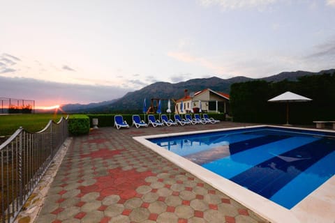 Luxury villa with a swimming pool Zastolje, Dubrovnik - 14922 Villa in Dubrovnik-Neretva County