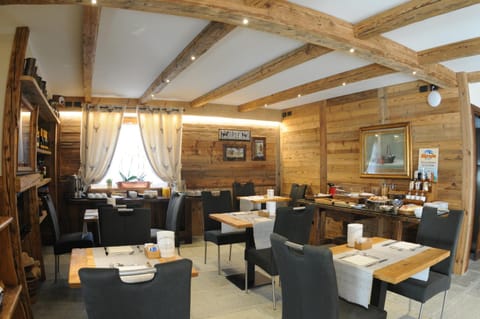 L'Abri des Amis Bed and Breakfast in Courmayeur