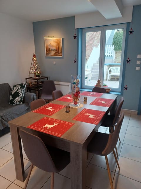 Au Petit Jardin House in Hauts-de-France