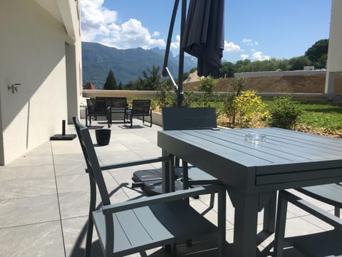 Garden, Balcony/Terrace