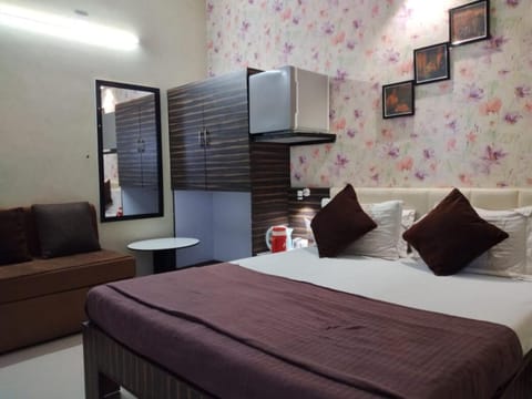 Hotel Chatako Hotel in Ahmedabad