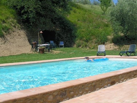 Swimming pool, Swimming pool