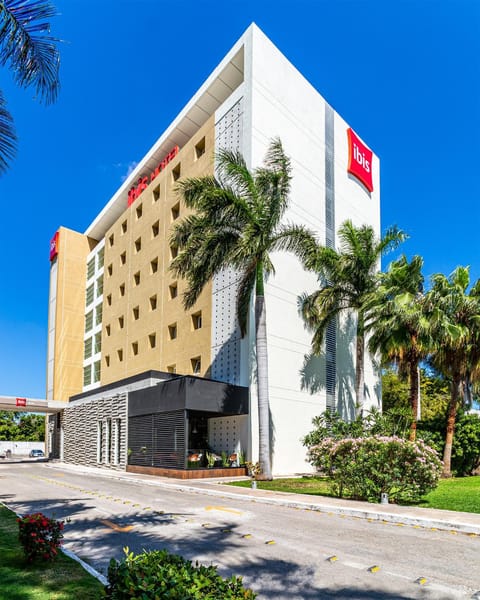 Ibis Merida Hotel in Merida