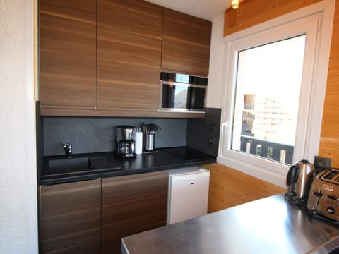 Appartement Auris, 3 pièces, 6 personnes - FR-1-297-92 Condo in Auris