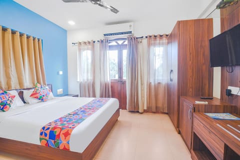 FabExpress Coco Goa Resort With Pool, Arpora Condominio in Baga