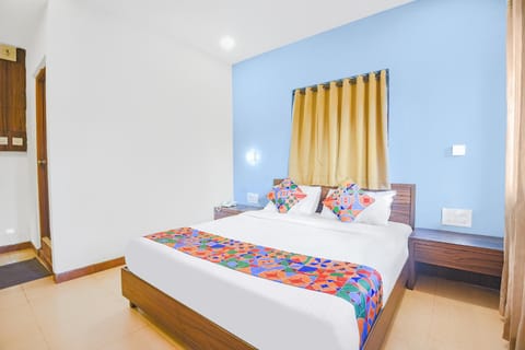 FabExpress Coco Goa Resort With Pool, Arpora Condominio in Baga