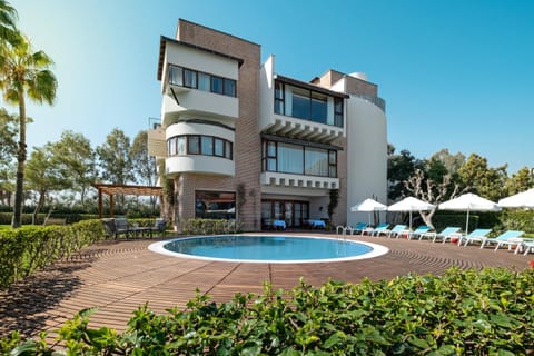 Spring, Garden, Garden view, Pool view, Swimming pool, sunbed