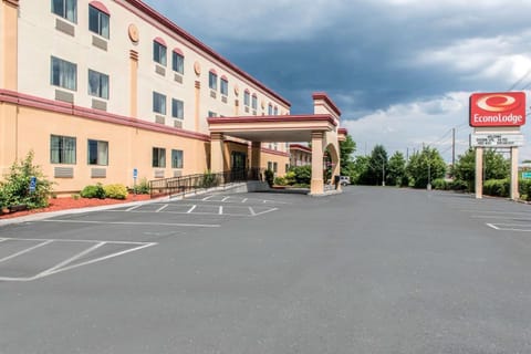 Econo Lodge Carlisle Hotel in Pennsylvania