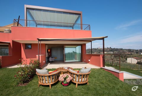 Garden, Balcony/Terrace