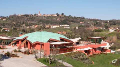 Property building, Facade/entrance, Bird's eye view