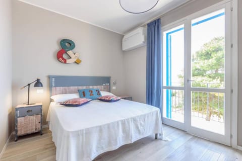 Room & Breakfast Cala Azzurra Condominio in Macari