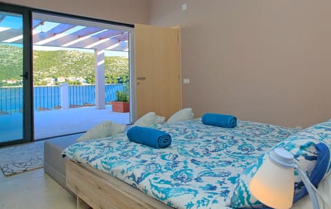 Bedroom, Sea view