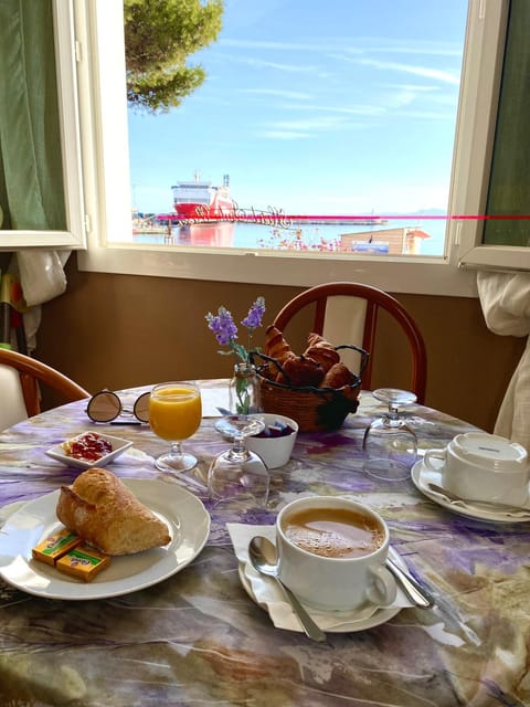 L'Isula Rossa Hotel in L'Île-Rousse