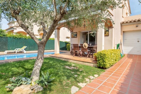 Patio, Garden, Garden view