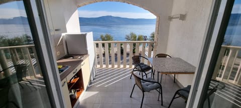 View (from property/room), Balcony/Terrace, Sea view