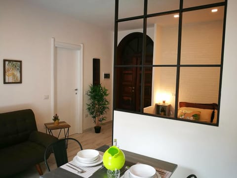 Amelia Apts & Rooms Bed and breakfast in Alghero