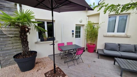 Balcony/Terrace, Garden view