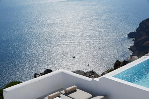 Canaves Elefas Villas Chalet in Santorini