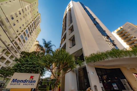Mondrian Suite Hotel Hotel in Sao Jose dos Campos