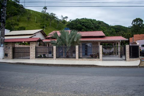 Pé do Morro Pousada Inn in Penha