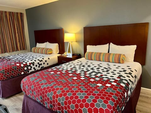 Travelers Inn Eugene University Motel in Eugene