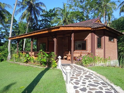 The Country House Campground/ 
RV Resort in Batu Layar