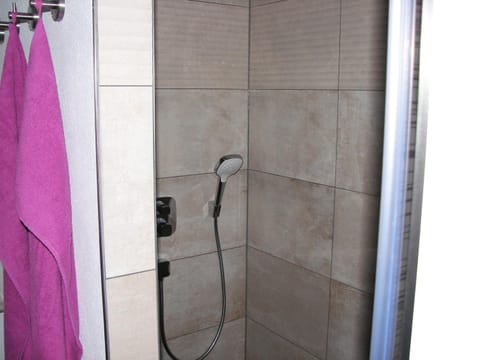 Shower, Bathroom, Family