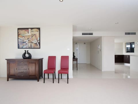 Government Road, Dolphin Cove, Unit 13, 2-6 Apartment in Nelson Bay