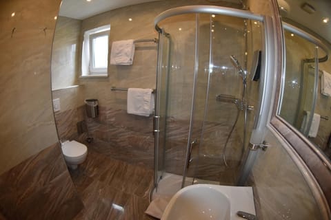 Seebär Velden Bed and Breakfast in Velden am Wörthersee