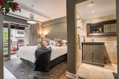 Avemore Jan Cats No 2 full power back up Apartment in Stellenbosch