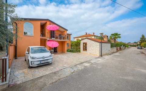 ALEKS 3 house with apartments Bed and Breakfast in Istria County